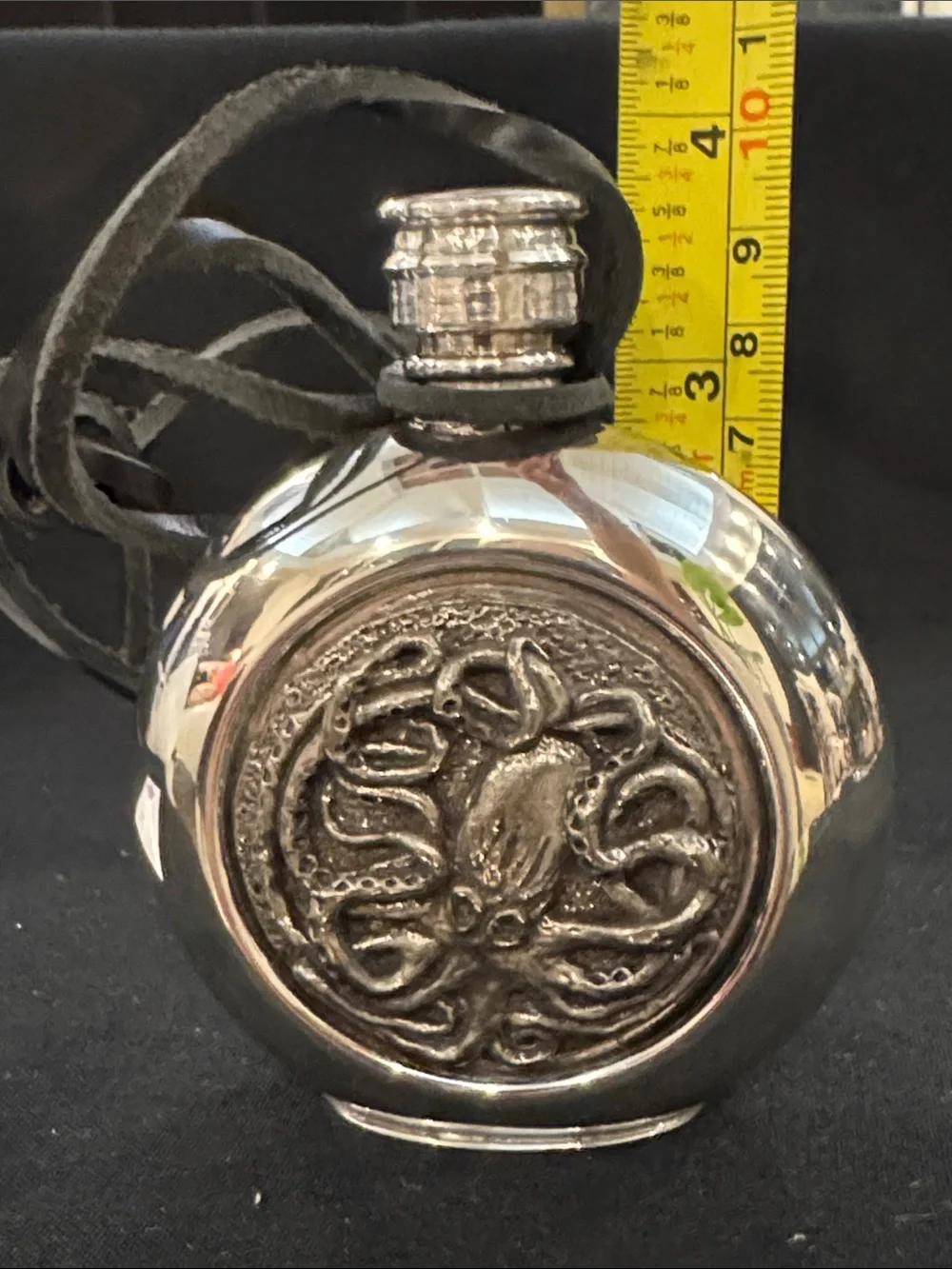 NIB Singletree Octopus Emblem Fine Pewter Flask Necklace - Silver